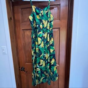 Old navy summer dress, size small. Excellent used condition.